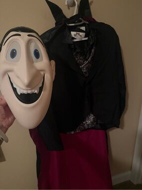 Hotel Transylvania Dracula Costume men’s size L